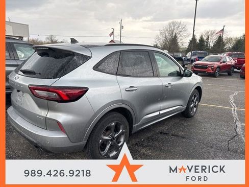 Used 2024 Ford Escape ST-Line w/ Tech Pack #1 AWD/4WD image 4