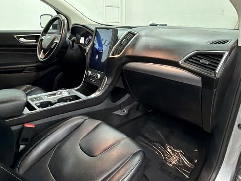 Used 2022 Ford Edge Titanium w/ Equipment Group 301A AWD/4WD image 30