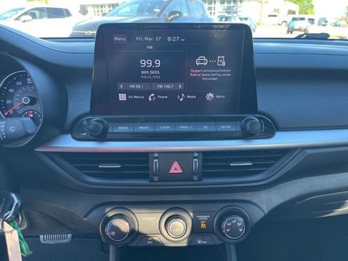 Used 2022 Kia Forte LXS image 19
