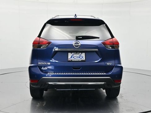 Used 2019 Nissan Rogue SV w/ Premium Package FWD image 6