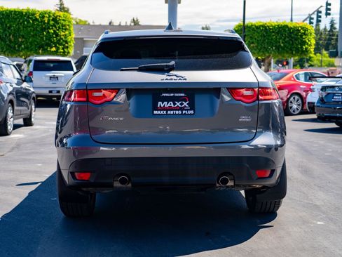Used 2018 Jaguar F-PACE R-Sport AWD/4WD image 11