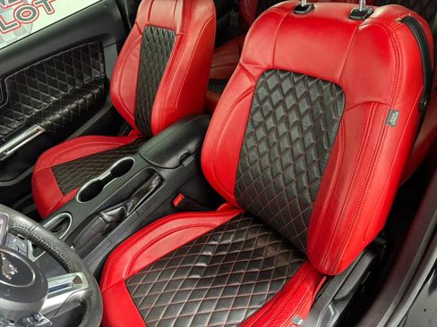 Used 2020 Ford Mustang GT Premium w/ GT Performance Package RWD image 28