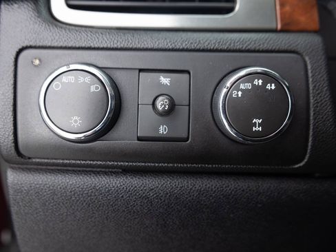 Used 2007 Chevrolet Suburban LT AWD/4WD image 43