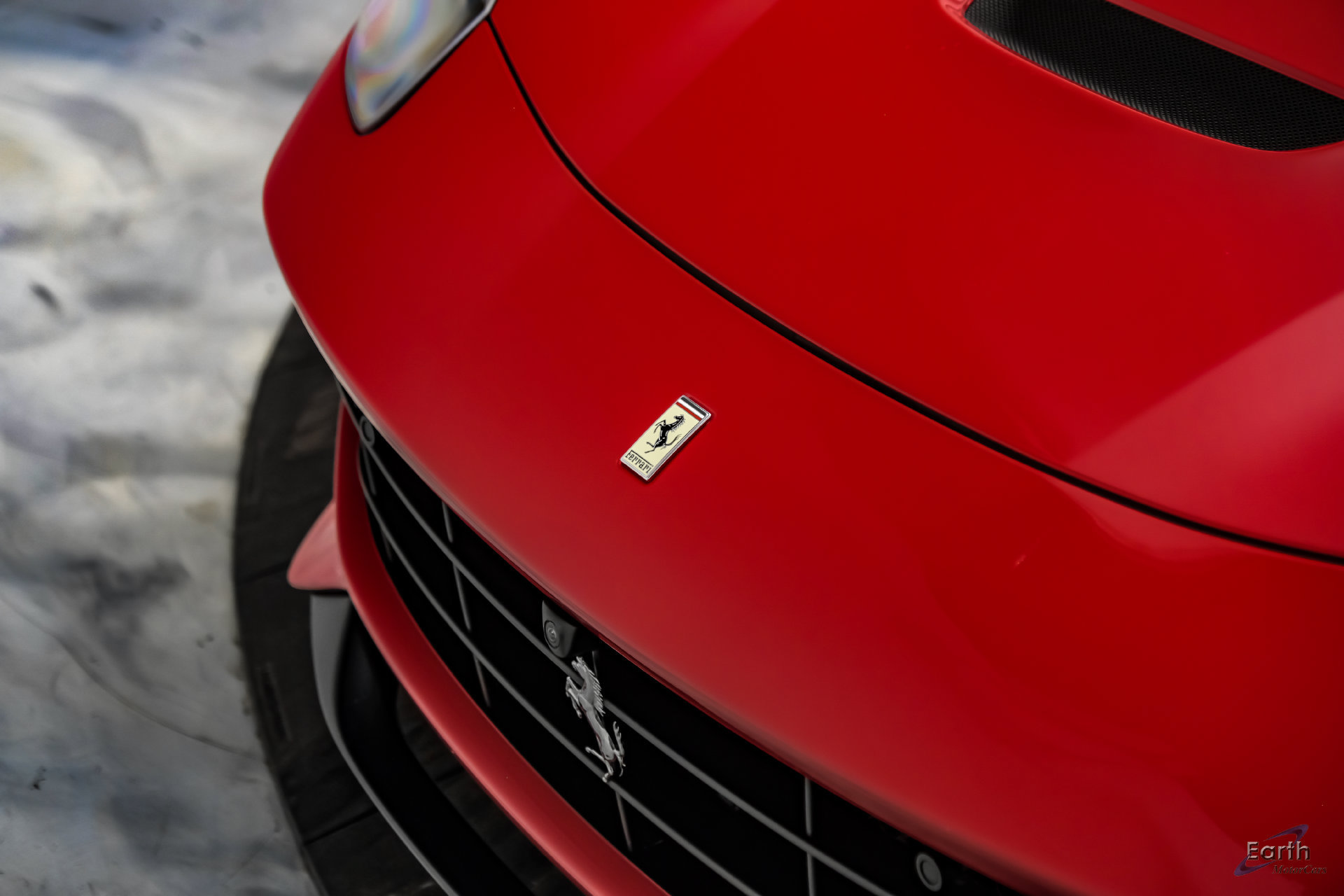 Used 2015 Ferrari F12 Berlinetta RWD image 38