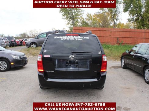 Used 2008 Kia Sedona LX image 5