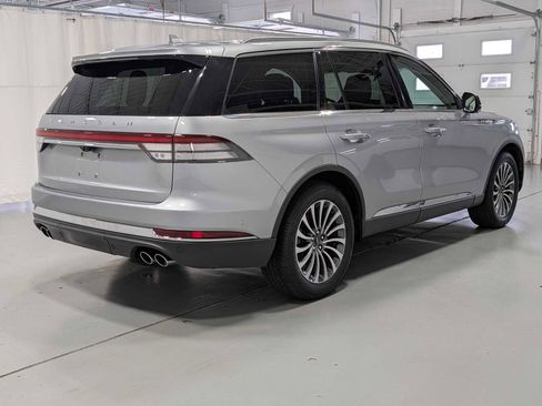 Used 2020 Lincoln Aviator Reserve w/ Equipment Group 201A image 7