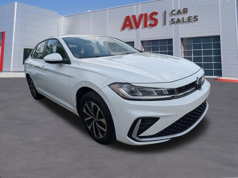 Used 2025 Volkswagen Jetta S FWD image 3