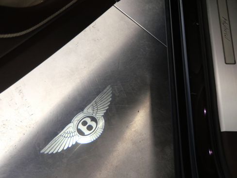 Used 2021 Bentley Bentayga Hybrid -Mulliner Driving Speci image 28