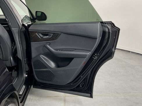 Used 2019 Audi Q8 Prestige AWD/4WD image 18