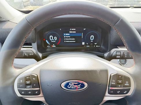 New 2026 Ford Explorer Active w/ Active Comfort Package image 21