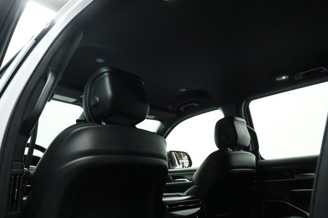 Used 2024 Jeep Wagoneer Series II w/ Flexible Seating Group RWD image 27