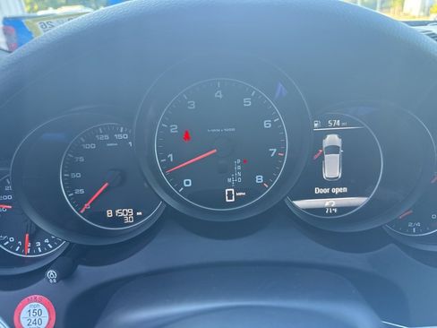 Used 2017 Porsche Cayenne image 12