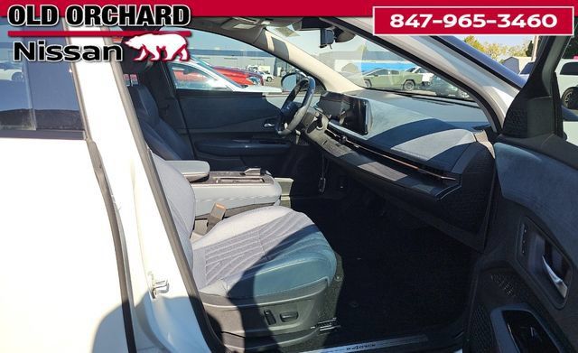 Used 2023 Nissan Ariya AWD/4WD image 8