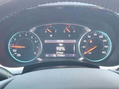 Used 2020 Chevrolet Traverse LT image 7