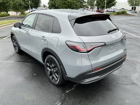 Used 2025 Honda HR-V Sport image 8