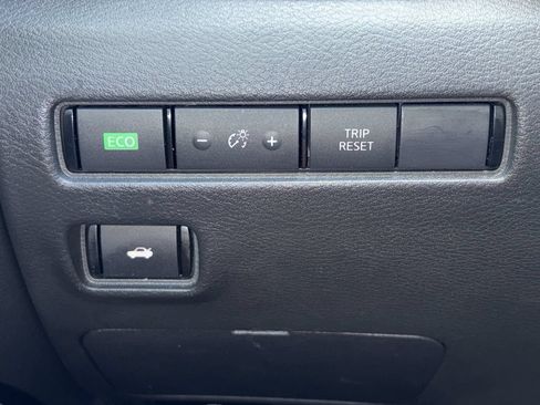 Used 2024 Nissan Sentra S FWD image 13