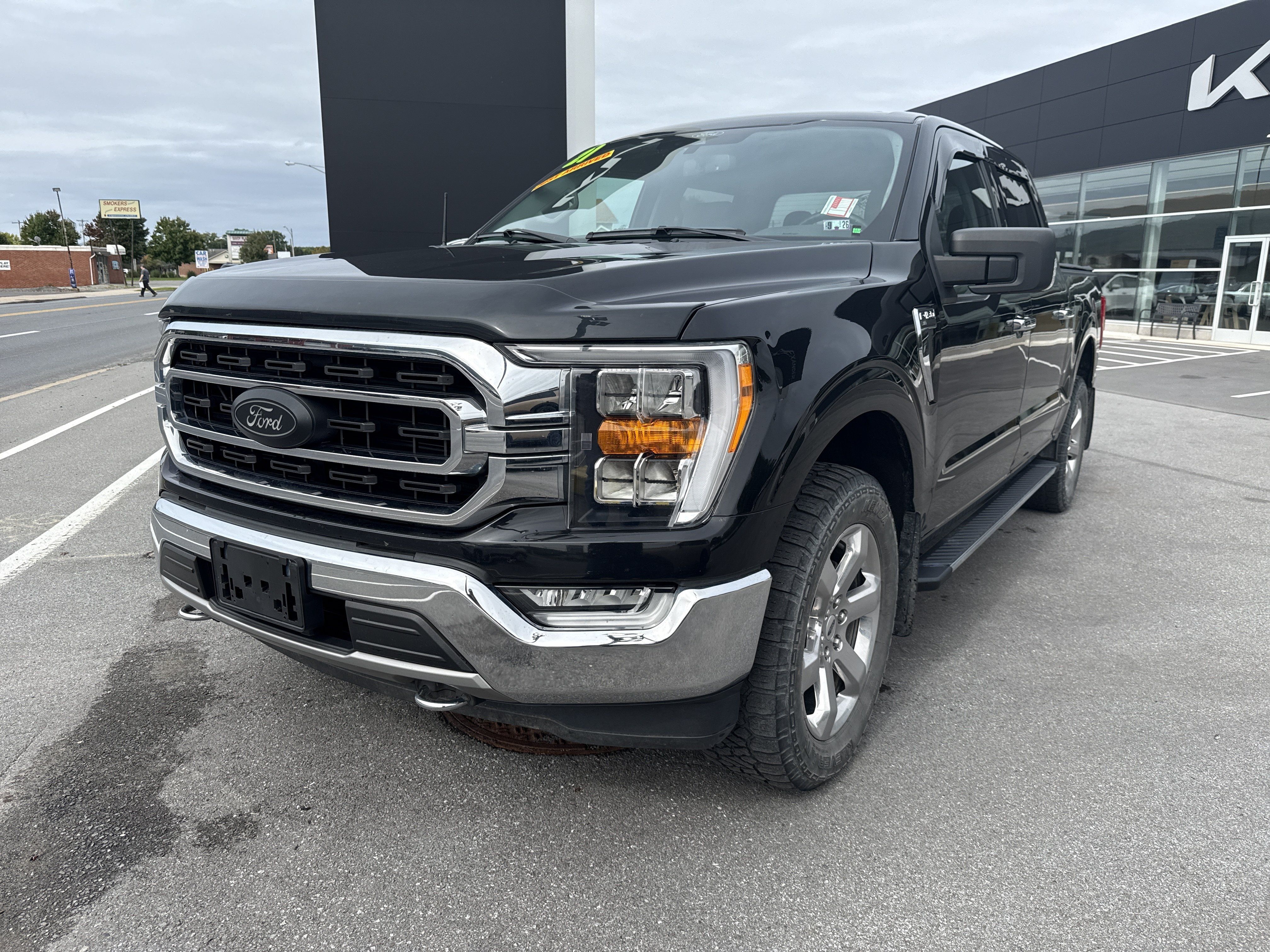 Used 2021 Ford F150 XLT w/ Equipment Group 302A High AWD/4WD image 8