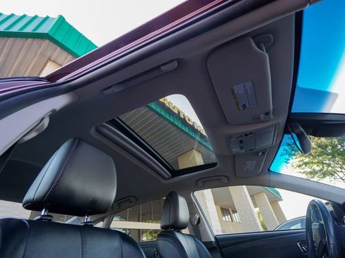 Used 2017 Toyota Avalon Touring image 31