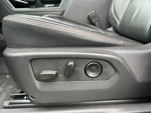 Used 2024 GMC Sierra 1500 AT4 w/ Technology Package image 11