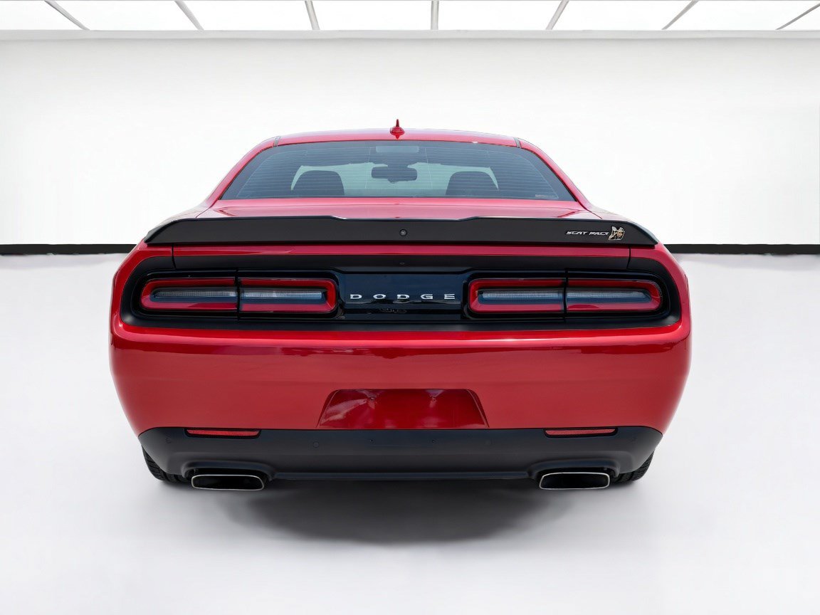Used 2021 Dodge Challenger R/T Scat Pack RWD image 5