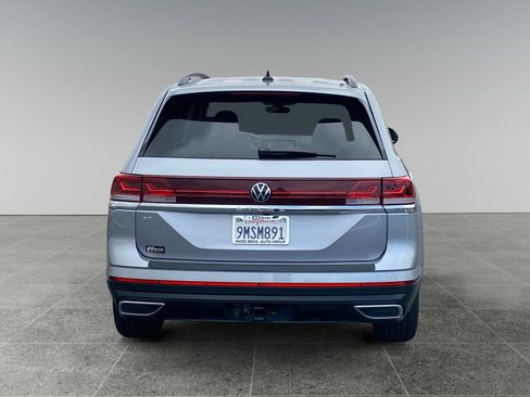 Used 2024 Volkswagen Atlas SE image 4