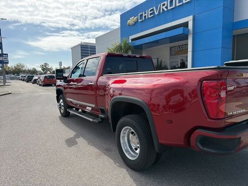 Used 2024 Chevrolet Silverado 3500 High Country w/ High Country Premium Package image 9