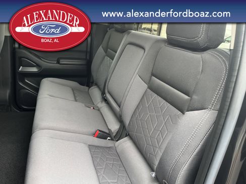 Used 2025 Nissan Frontier SV image 14