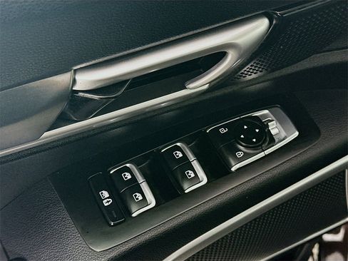 Used 2022 Kia Telluride S image 24