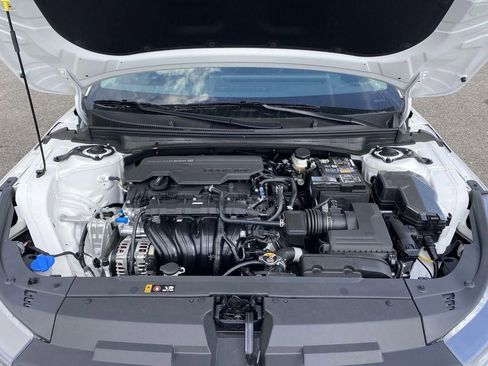 New 2026 Kia K4 LXS image 18