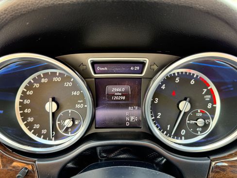 Used 2015 Mercedes-Benz ML 350 ML350 4MATIC w/ Premium 1 Package image 20