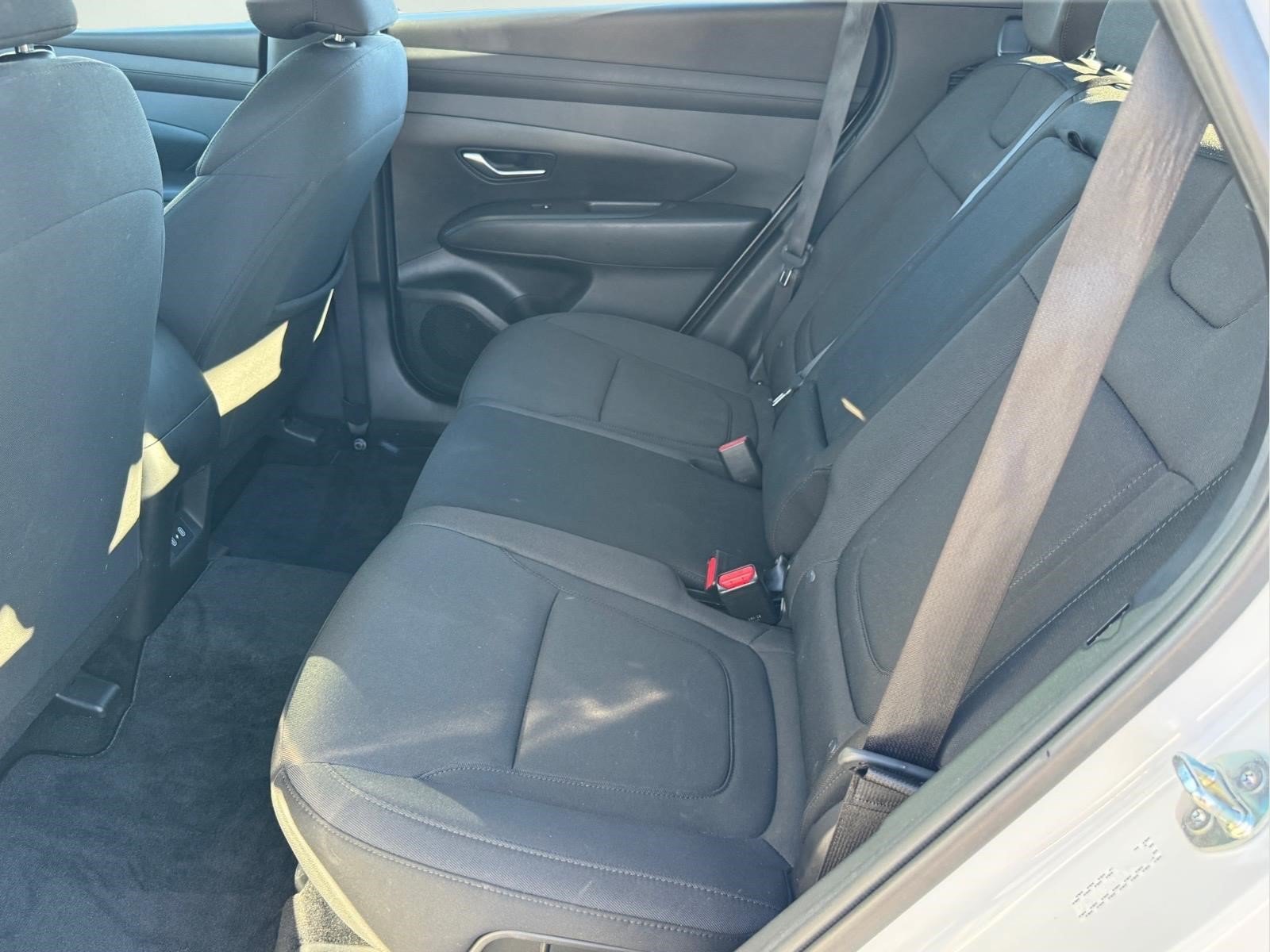 Certified 2025 Hyundai Tucson SE FWD image 13