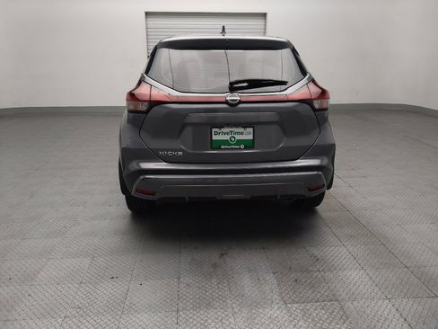 Used 2023 Nissan Kicks S FWD image 6