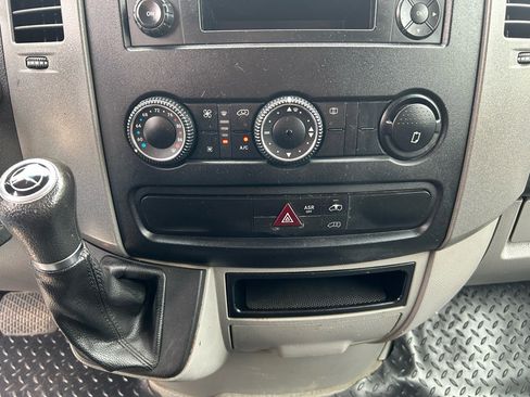 Used 2016 Mercedes-Benz Sprinter 2500 image 11