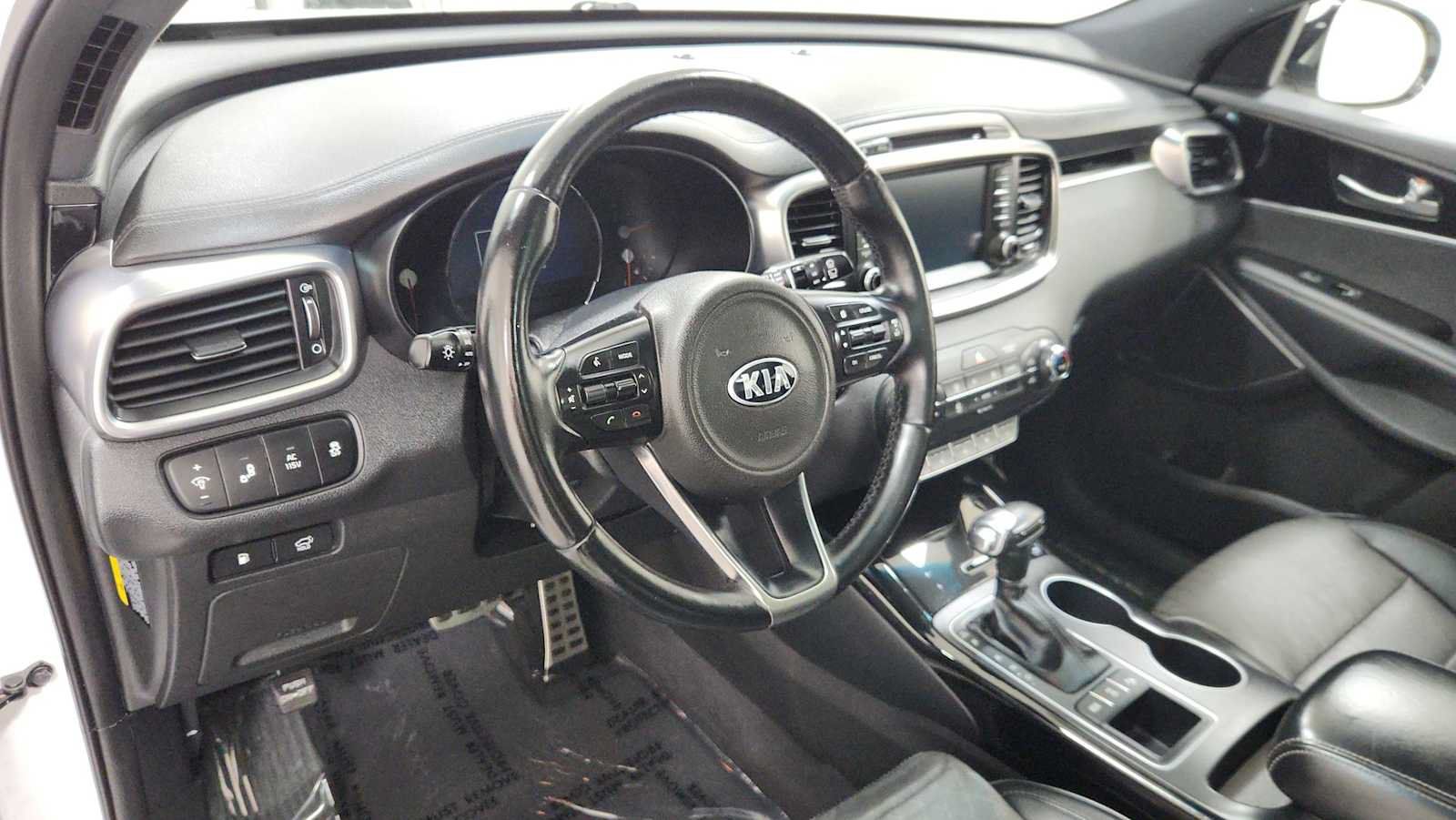 Used 2016 Kia Sorento SX AWD/4WD image 12