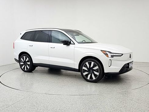 New 2026 Volvo EX90 Ultra AWD/4WD image 3