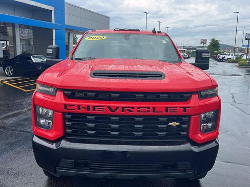 Used 2020 Chevrolet Silverado 2500 Custom w/ Custom Value Package AWD/4WD image 8