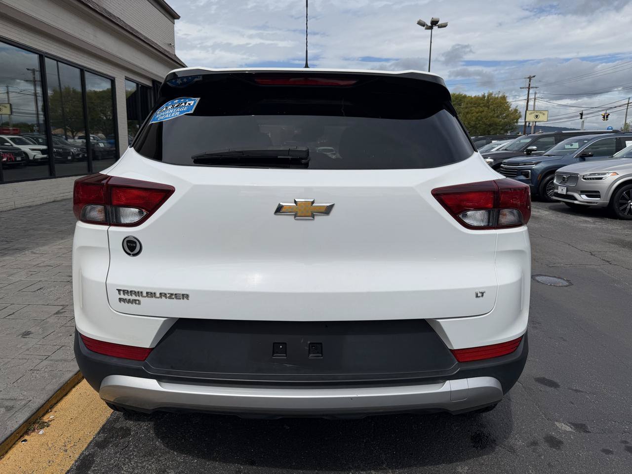 Used 2025 Chevrolet TrailBlazer LT AWD/4WD image 8