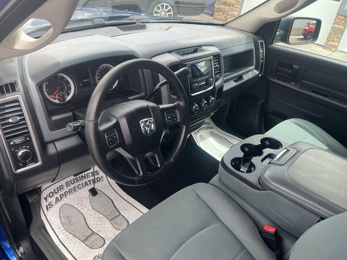 Used 2017 RAM 1500 ST w/ SXT Appearance Group AWD/4WD image 12