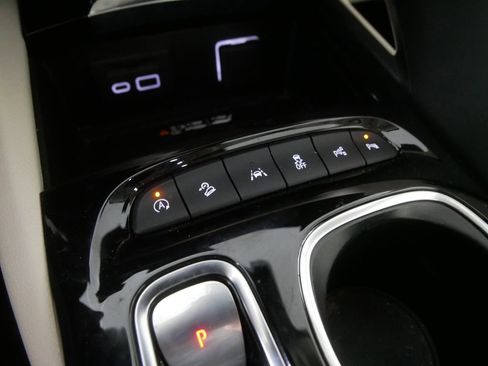 Used 2023 Buick Envision Avenir image 30