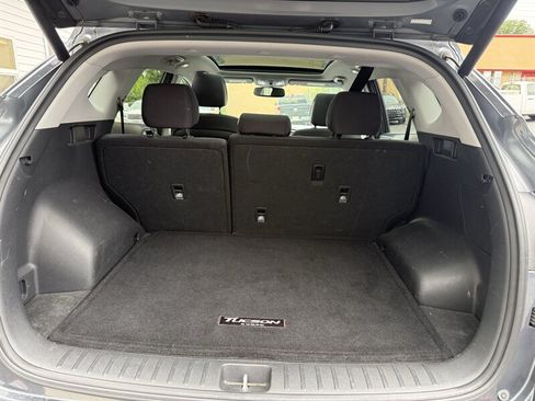 Used 2018 Hyundai Tucson Value w/ Cargo Package AWD/4WD image 17