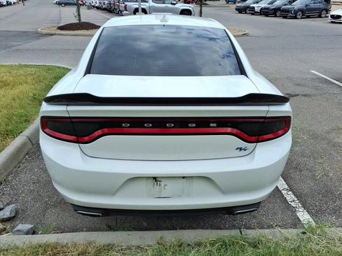 Used 2016 Dodge Charger R/T RWD image 4