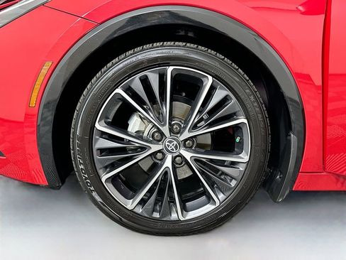 Used 2024 Toyota Prius XLE image 30