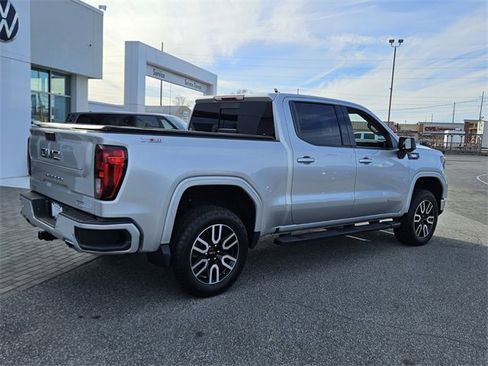 Used 2022 GMC Sierra 1500 Elevation w/ Elevation Premium Package image 12
