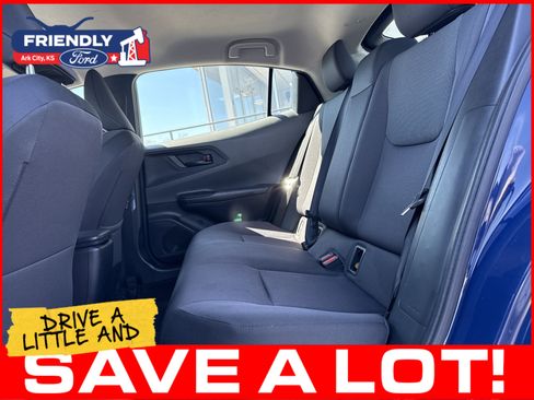 Used 2024 Toyota Prius LE FWD image 18