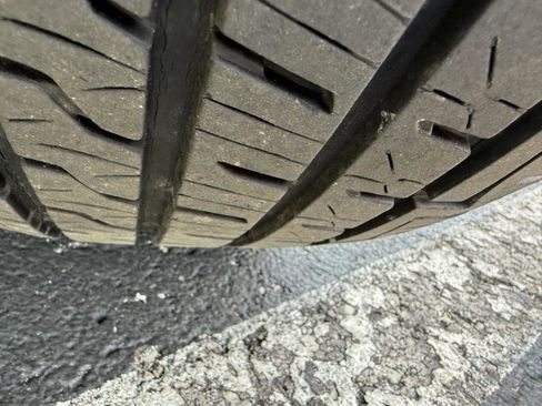 Used 2012 Chrysler 300 S w/ Luxury Group image 29