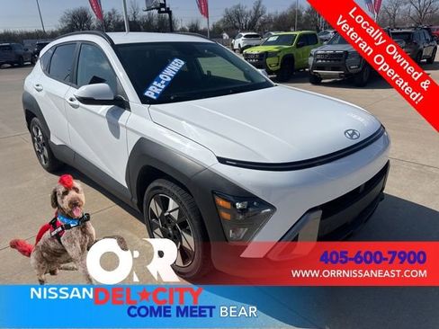 Used 2025 Hyundai Kona SEL FWD image 7