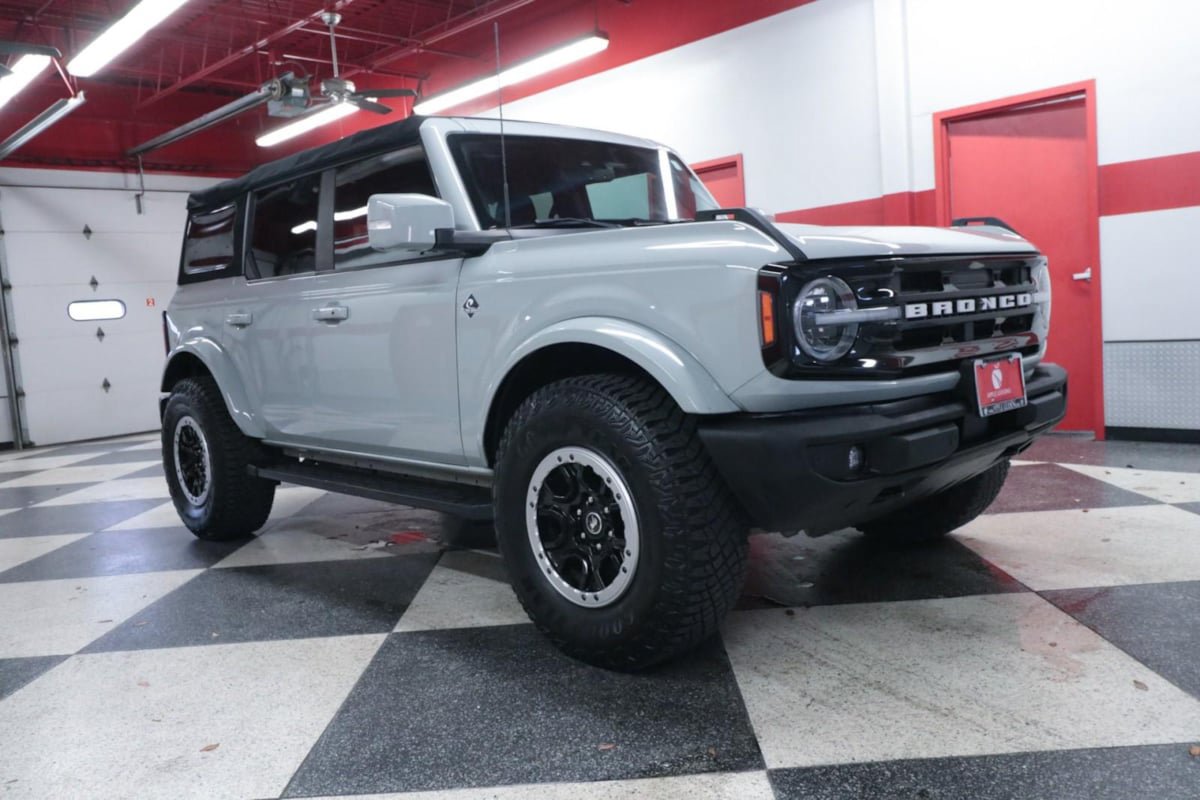 Used 2022 Ford Bronco Outer Banks AWD/4WD image 27