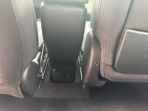 Used 2021 Chevrolet TrailBlazer LT w/ Convenience Package FWD image 35