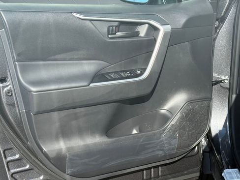 Used 2025 Toyota RAV4 LE image 13