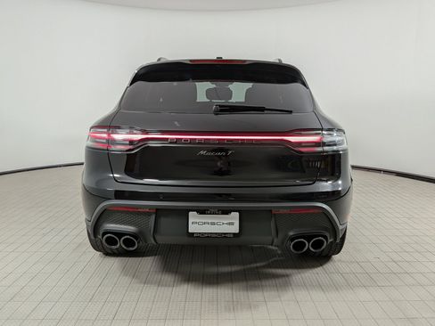 Certified 2025 Porsche Macan AWD/4WD image 10